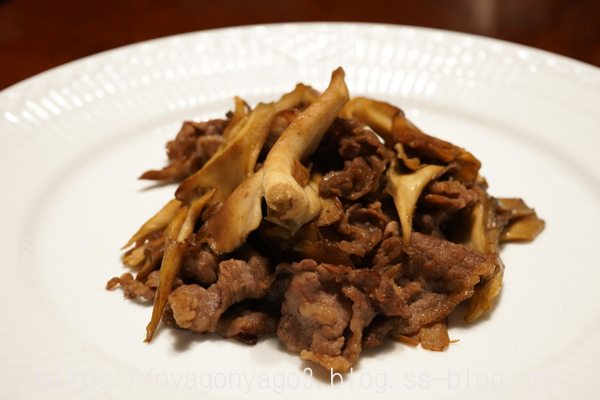 牛肉と舞茸の炒めもの